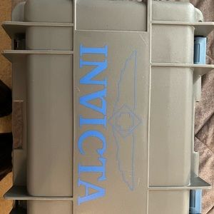 Invicta 8 slot dive case.